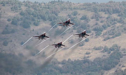 Ejército sirio bombardea a grupos terroristas en frontera con Turquía